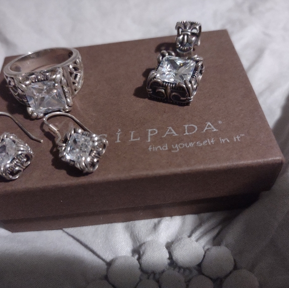 Jewelry set - Picture 2 of 3